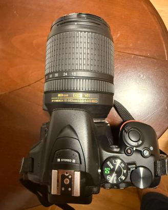 Nikon D5600 obbiettivo 18-140mm
