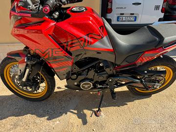 X cape 650 gold edition