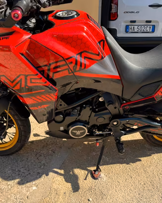 X cape 650 gold edition
