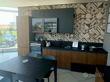 Veneta Cucine multiaccessoriata