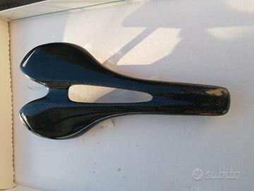 sellino da bici in carbonio