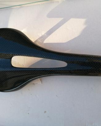 sellino da bici in carbonio