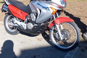 Honda Transalp 650 anno 2002
