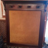 appendiabiti in legno e velluto 