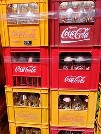 Casse Coca Cola complete di bottiglie a rendere