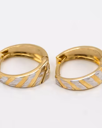 Orecchini in oro giallo e bianco 9 kt a cerchio S.