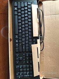 Tastiere PC Bianche e Nere