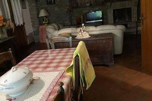 Villa di 200 m² con 3 locali e box auto doppio a R