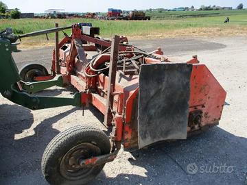 DEFOGLIATORE STACCHEZZINI PER BARBABIETOLE