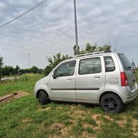 Opel Agila  per pezzi di ricambio