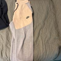 Pantaloni nike tech vecchi