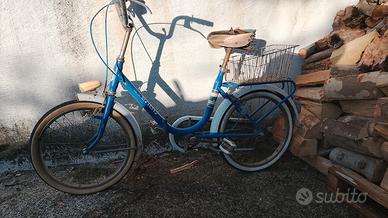 stock di biciclette 