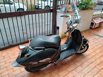 Vespa Aprilia Habana Custom