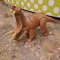 Triceratopo jurassic world 