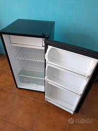 Frigorifero 90L akai nero PERFETTO