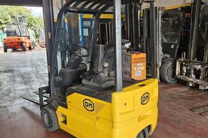 Carrello elevatore elettrico 1500kg marca Om