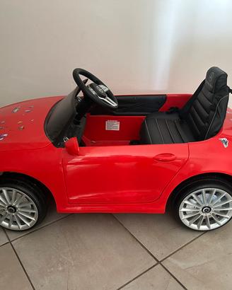 Auto giocattolo Mercedes