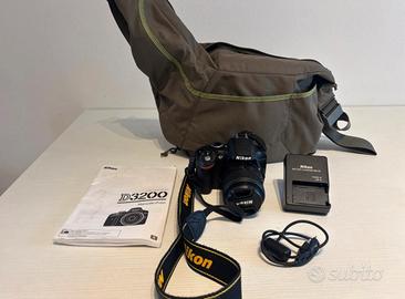 Nikon D3200, obiettivo 18-55 mm, kit completo
