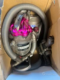 Aspirapolvere dyson