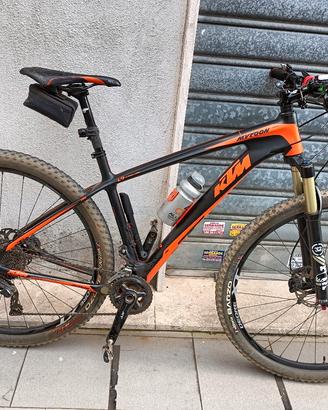 mtb in carbonio 29"