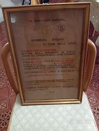 il documento è una pergamena di laurea 