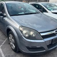 OPEL ASTRA per ricambi usati