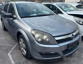 OPEL ASTRA per ricambi usati