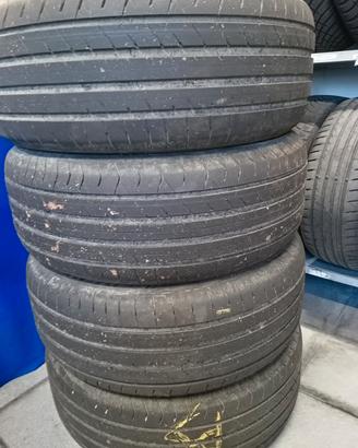 4 gomme estive 235/50 /R19  anno 2024