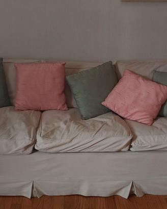 Divano 3/4 posti color beige chiaro