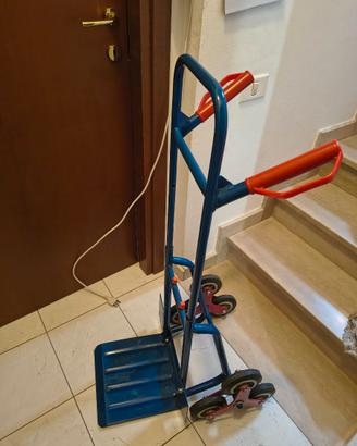 Carrello a tre ruote 