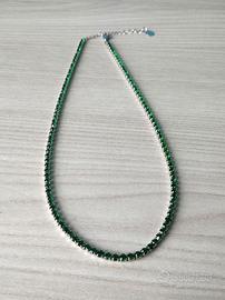 Collana con pietre verdi