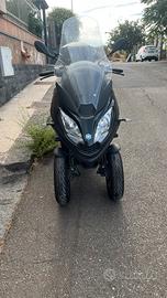 Piaggio MP3 HPE Depp Black
