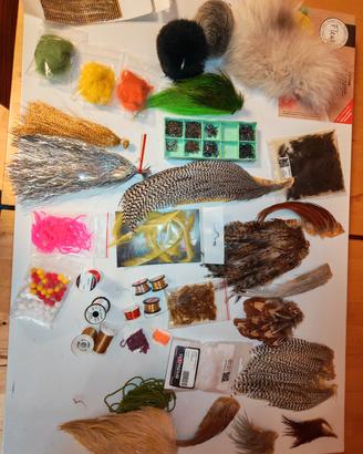 Materiale costruzione mosche artificiali