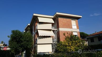 Ampio appartamento d pregio Ronchi-Marina di Massa