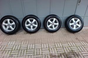 **SUPER** 4 gomme invernali  215/70 R16 100T
