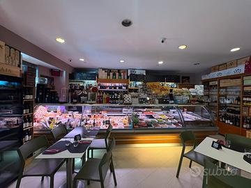 Arredo per salumeria grastronomia o carnezzeria