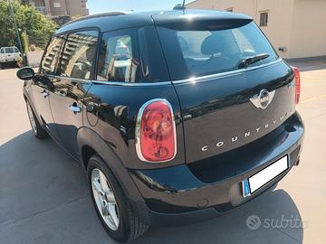 MINI COUNTRYMAN 2.0 D CAMBIO AUTOMATICO GARANZIA12