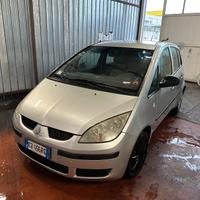 Mitsubishi Colt 1.3 16V 5p. Invite