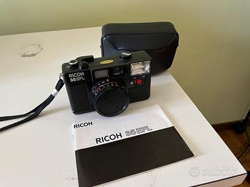 Macchina fotografica Ricoh 35EFL