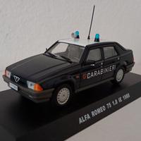 Alfa Romeo 75  Carabinieri scala  1/43 +fascicolo 