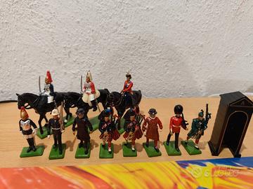 Lotto Vintage W. BRITAIN 1988 - Soldatini in METAL