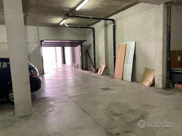 Morego (GE) Box/magazzino 160mq