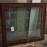 Finestra nuova in noce