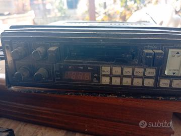 autoradio  Majestic