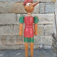Antico e " fascinoso "pinocchio di legno anni 60'