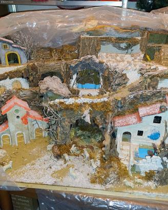 presepio con luci e personaggi 