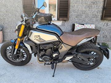 CF MOTO 700 CL-X HERITAGE 