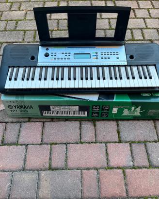 Tastiera Yamaha YPT-255
