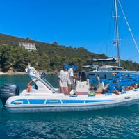 Stingher 606 xs gommone carena in vetroresina
