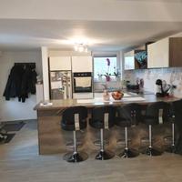 cucina con penisola in ottime condizoni 1480 eur